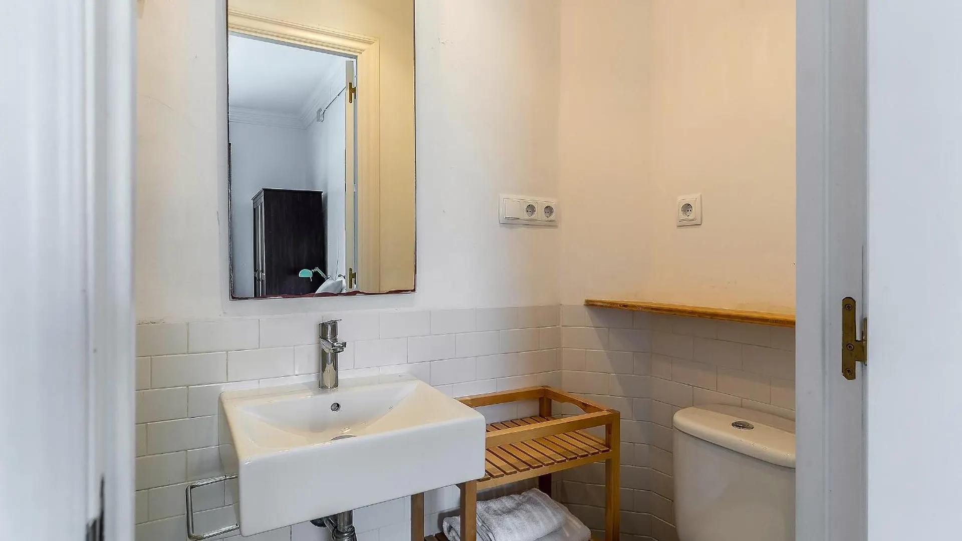 Canela Homes Barcelona Essence