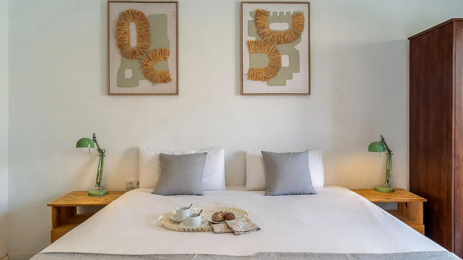 Canela Homes Barcelona Essence